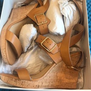 NIB Ann Taylor leather wedge